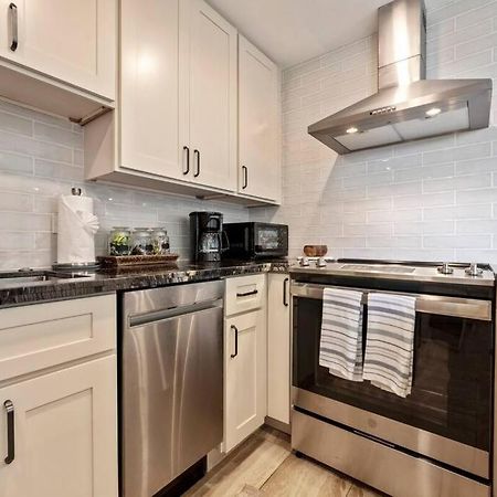 Апартаменты Hale Ono Loa 403- Top Floor, Ocean View, & Complete Modern Remodel Кахана Экстерьер фото