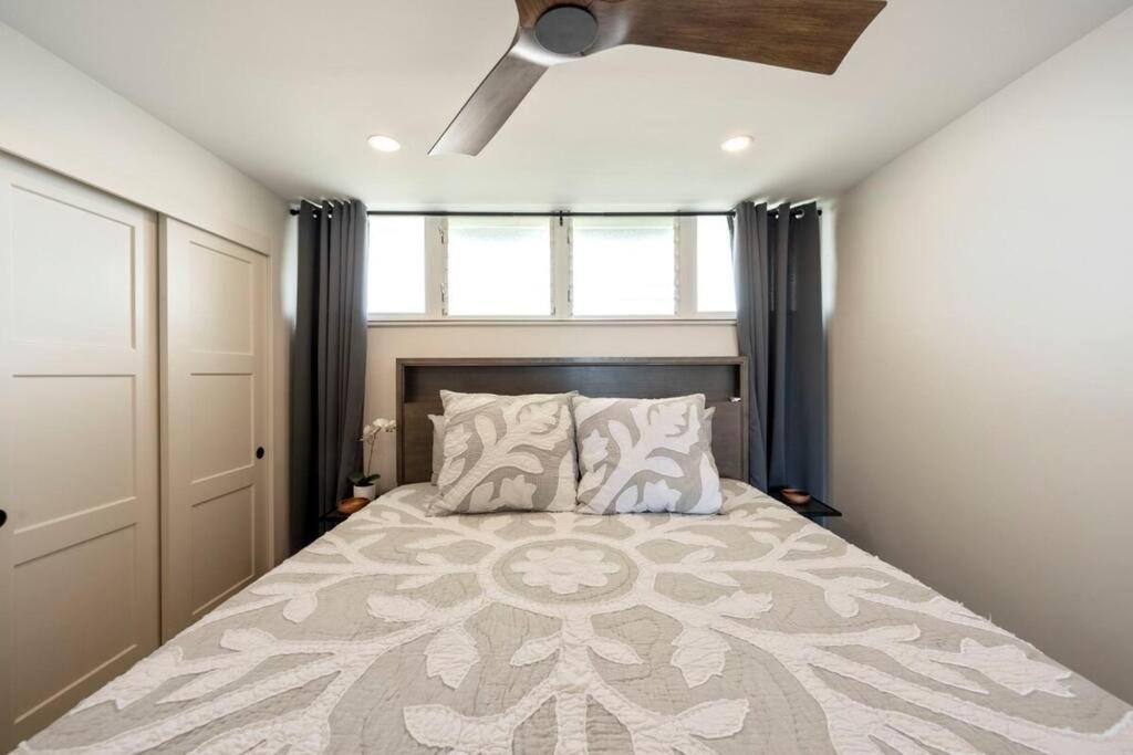 Апартаменты Hale Ono Loa 403- Top Floor, Ocean View, & Complete Modern Remodel Кахана Экстерьер фото
