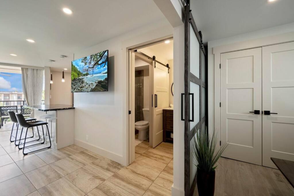 Апартаменты Hale Ono Loa 403- Top Floor, Ocean View, & Complete Modern Remodel Кахана Экстерьер фото